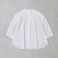 Load image into Gallery viewer, Hands of creation polka dot short sleeve shirt /