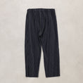 Load image into Gallery viewer, sillage baggy trousers pleats deadstock watahiko tex sashiko / SL25FW-BPLDSW-NYWH