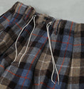 Gallery viewerに画像を読み込む, sillage circular pants plaid harris tweed /
