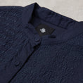 Gallery viewerに画像を読み込む, maison de soil 60s ORGANIC CAMBRIC BANDED COLLAR EMB SHIRT / NMDS25201