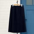 Gallery viewerに画像を読み込む, A PIECE OF LIBRARY サントロピカルプリーツスカート 624101