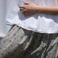 갤러리 뷰어로 이미지로드, Midi Umi LIBERTY print farmer's skirt / 1-760164