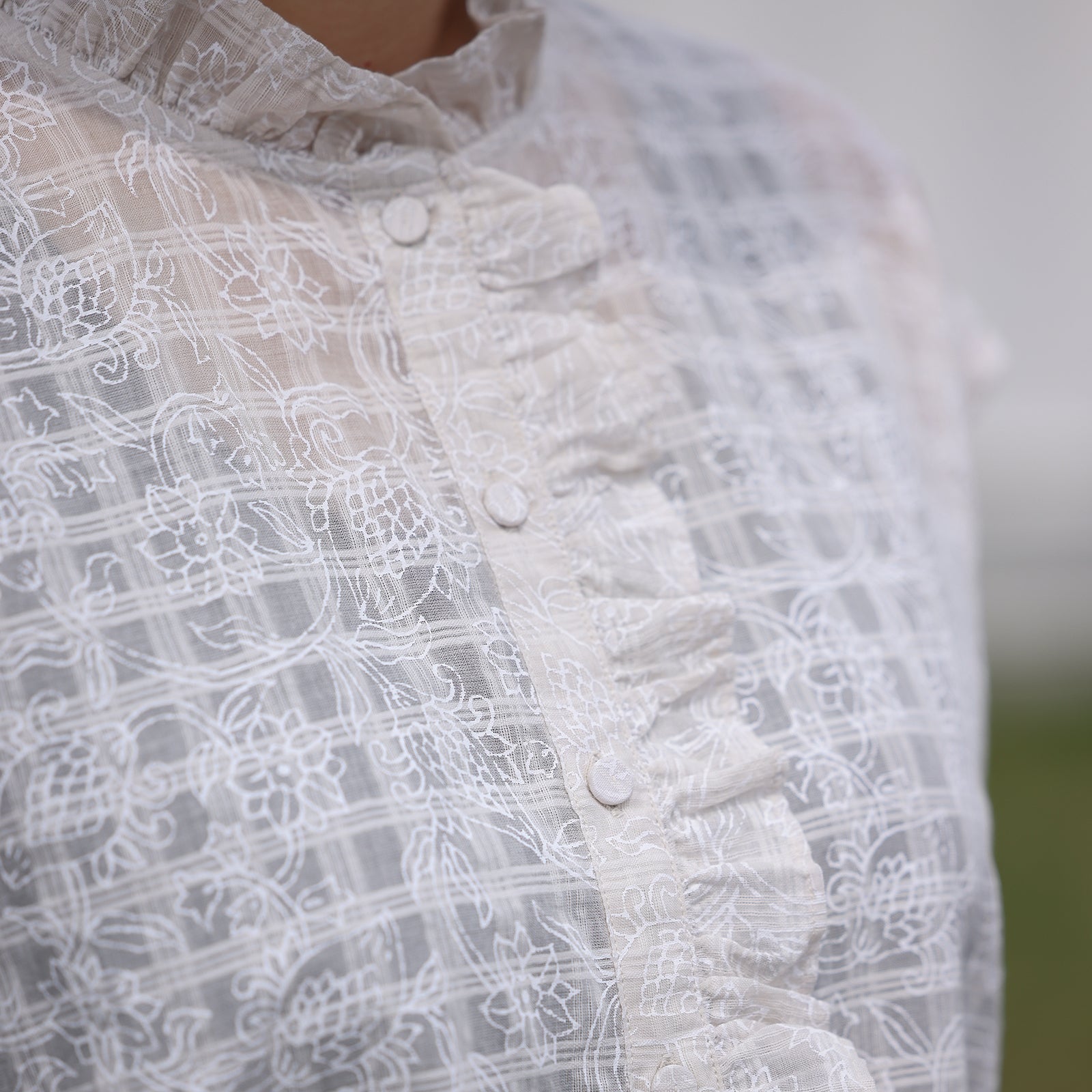 maison de soil POWER LOOM COTTON DOBIE CHECK FLOWER HAND SCREEN PRINT FRENCH/SL FRILL COLLAR SHIRTS / INMDS26092
