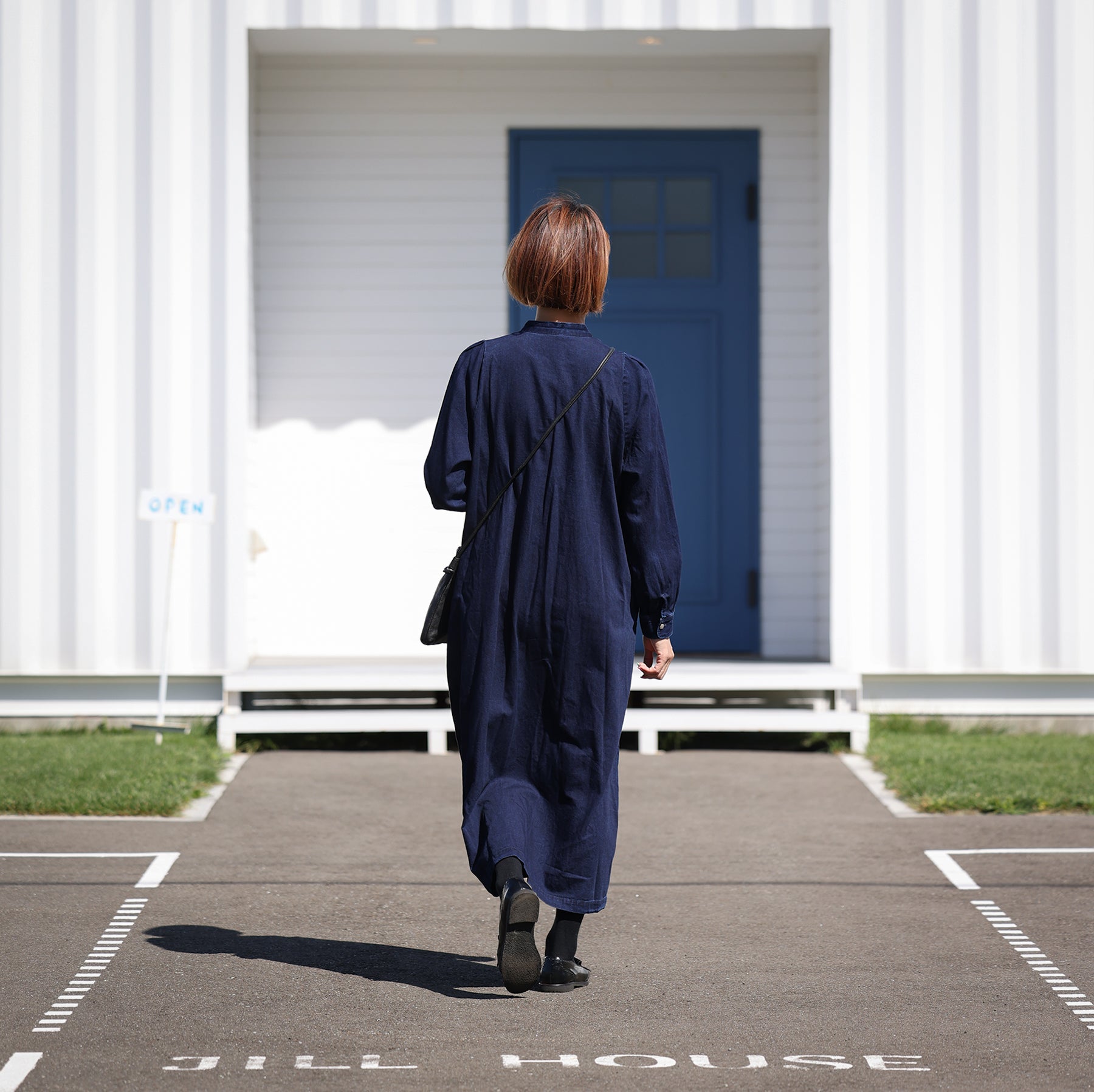 A PIECE OF LIBRARY バイオレットブルーミレーワンピース / 825502