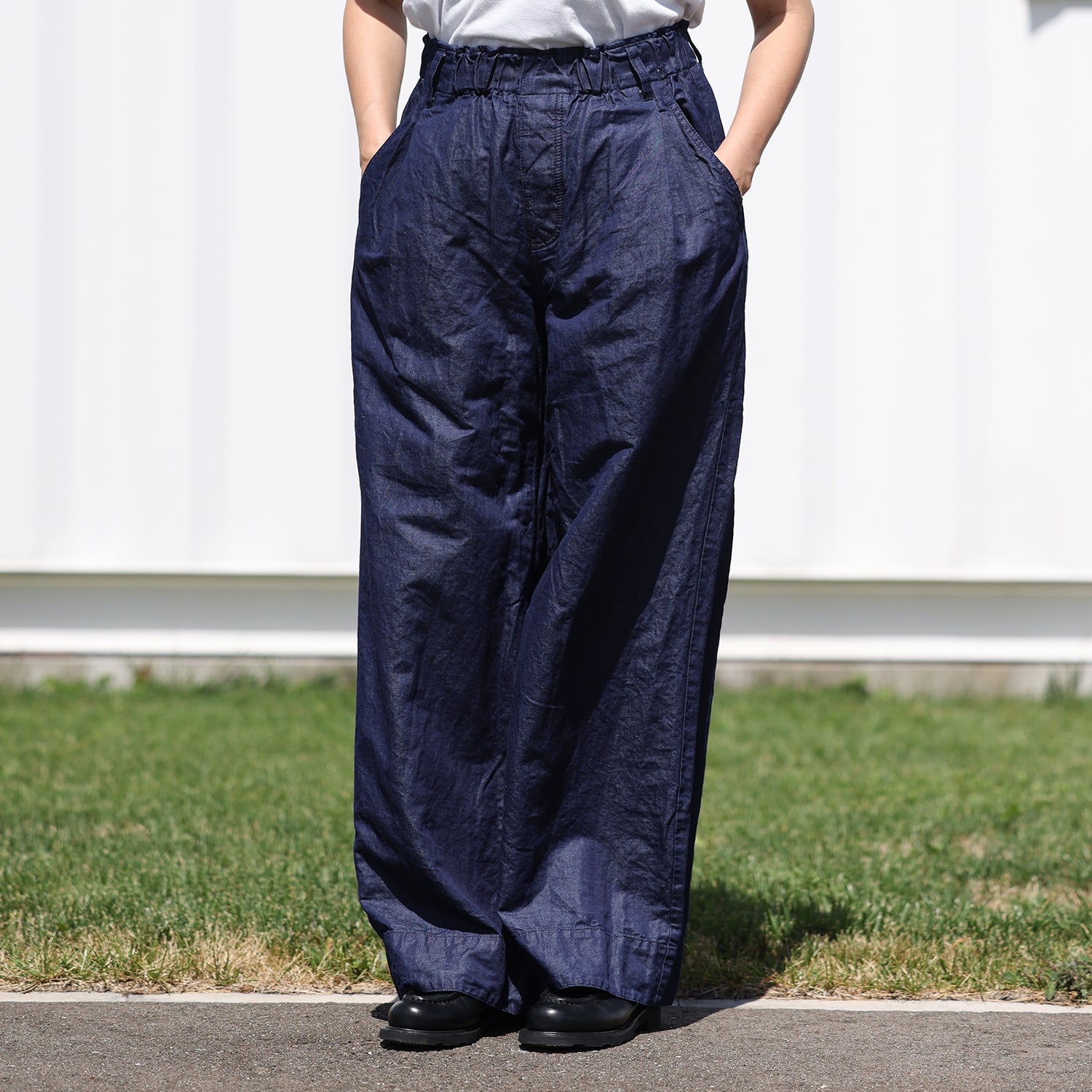 LADIES' PANTS