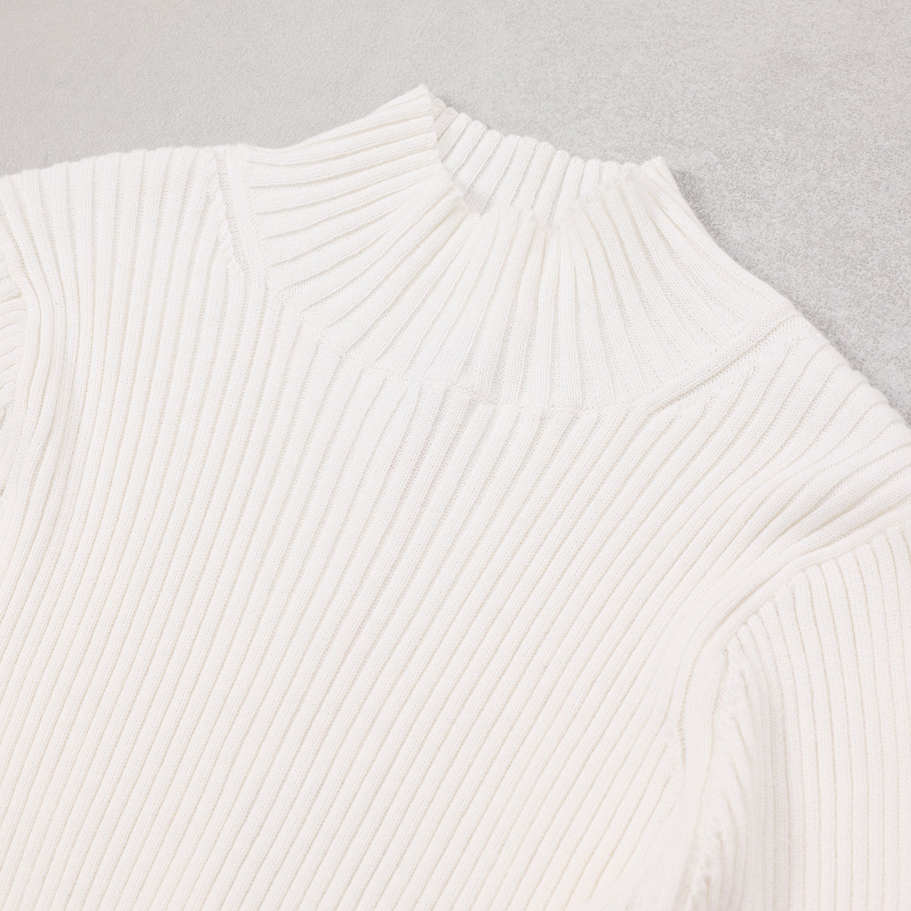 Veritecoeur High Neck Rib Knit / ST-156