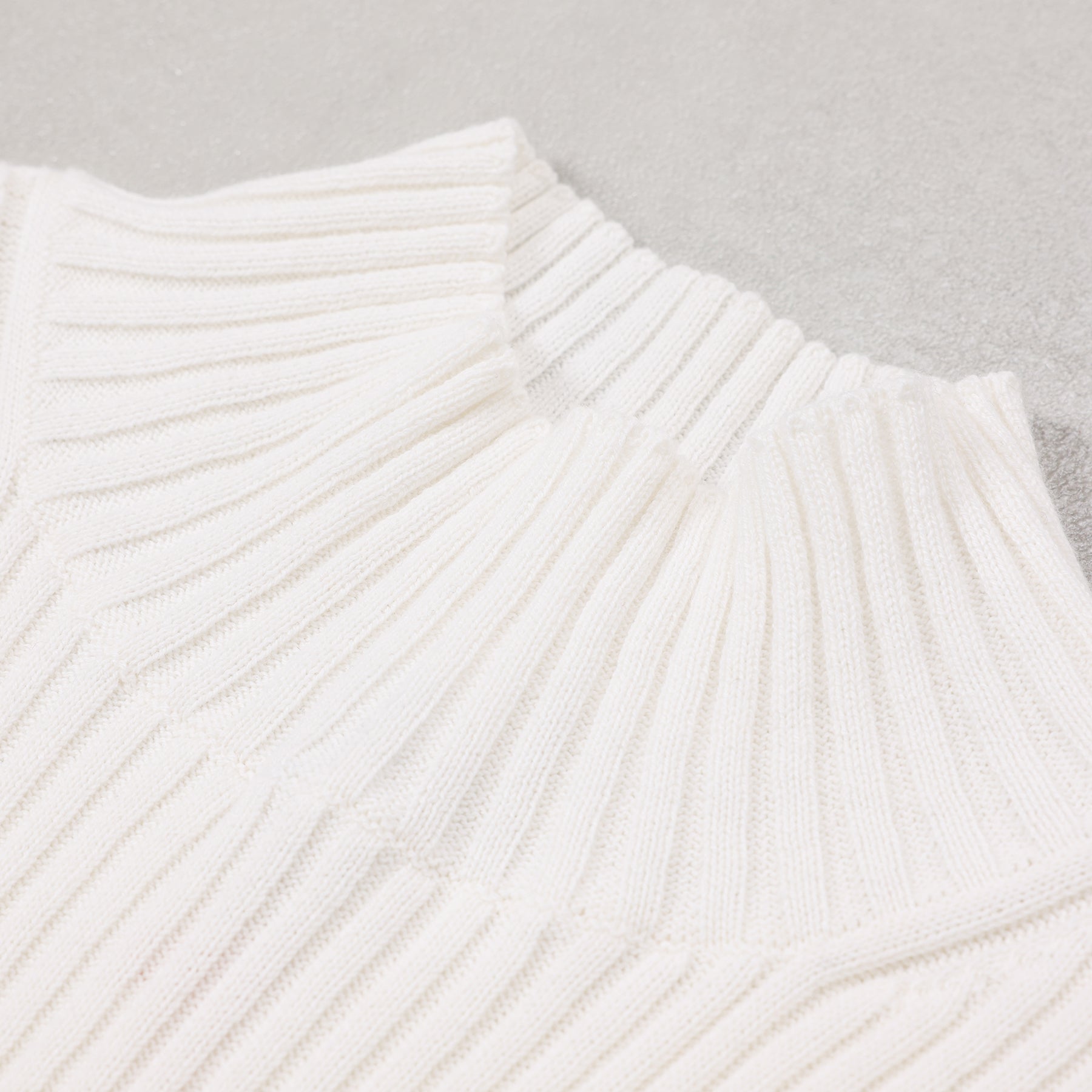 Veritecoeur High Neck Rib Knit / ST-156