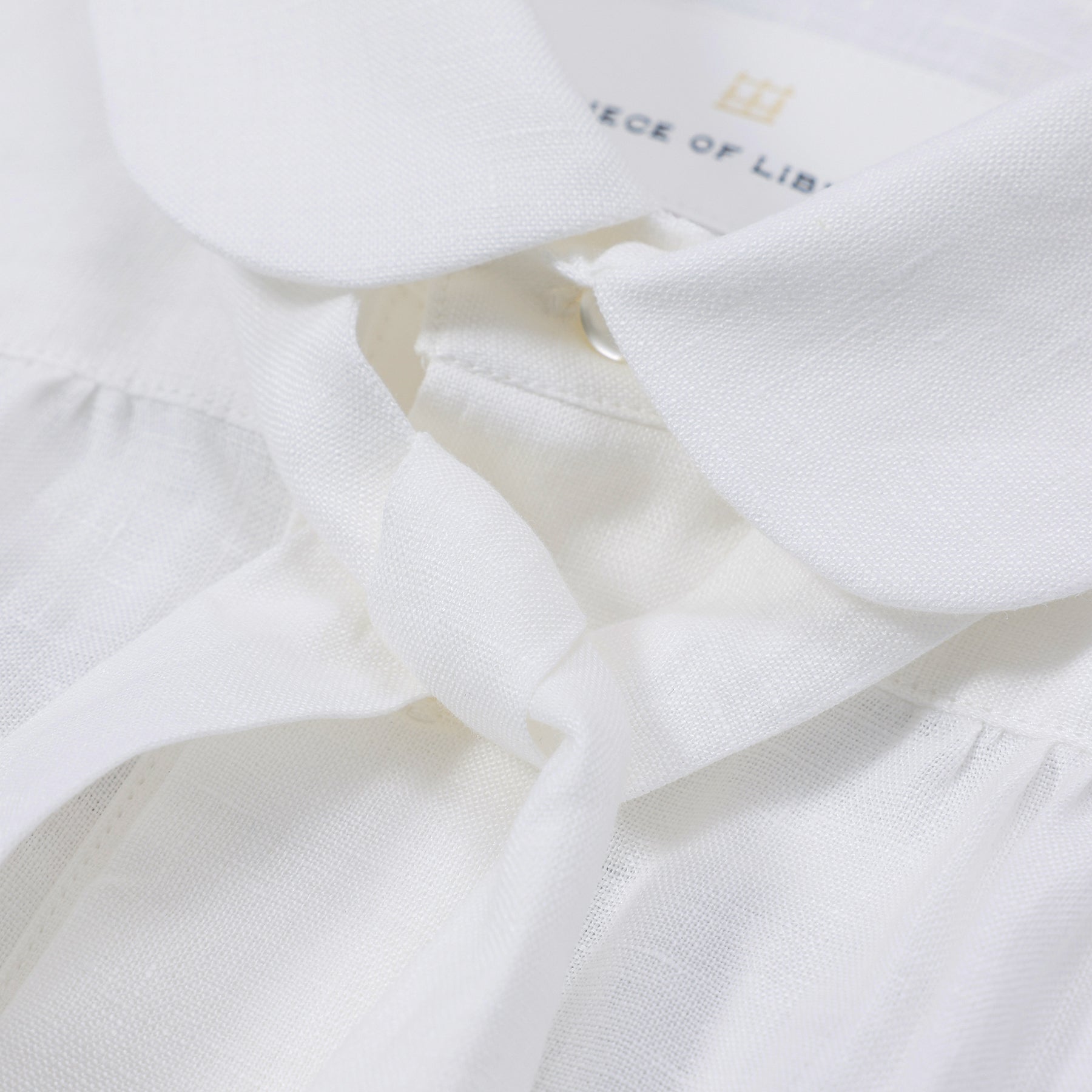 A PIECE OF LIBRARY ナチュラルリネンマーガレットブラウス / 426109