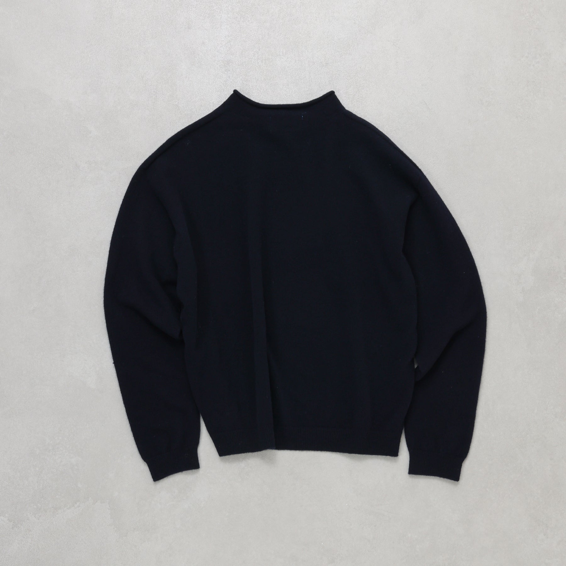 A PIECE OF LIBRARY ヴァージンウールグランニット / 325502