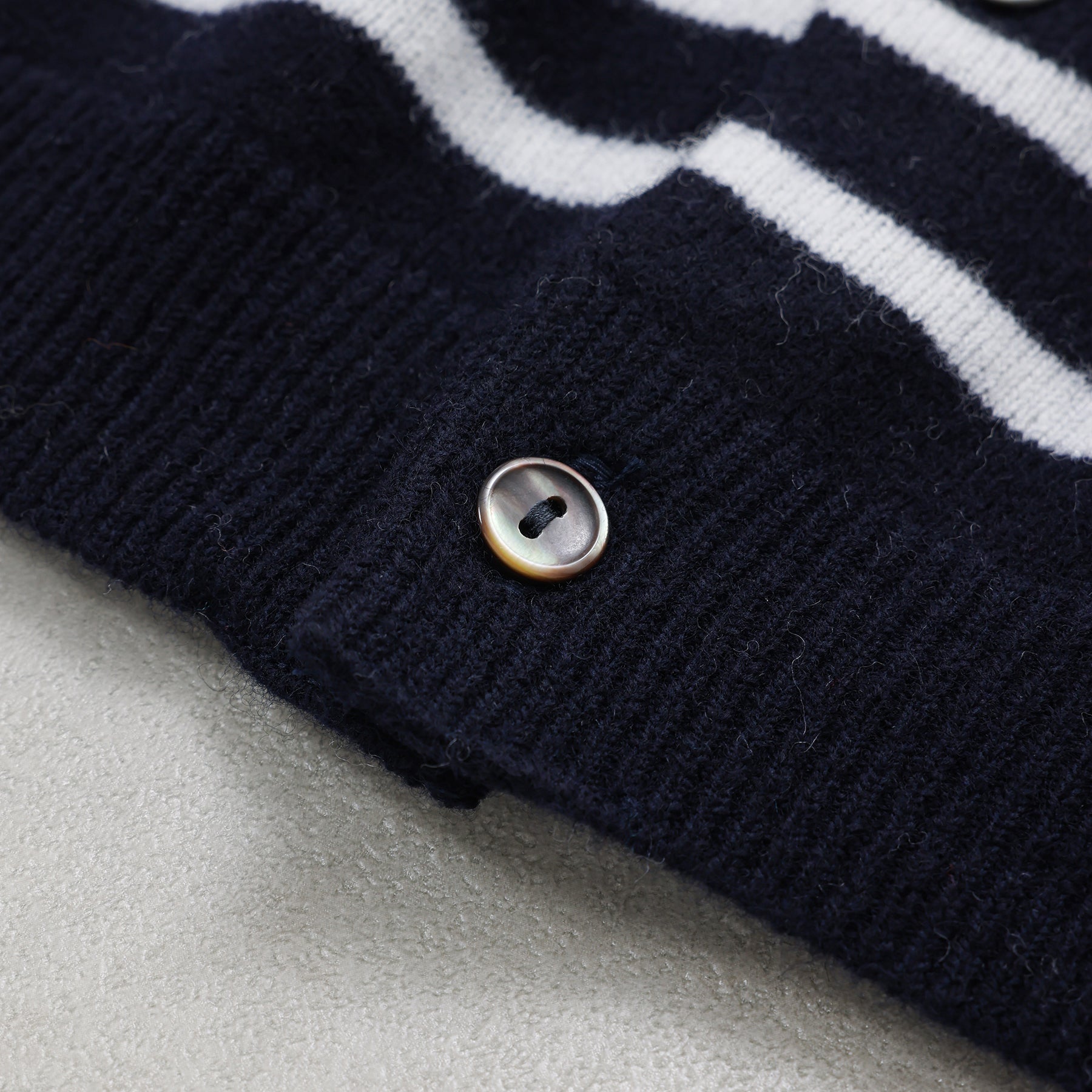 A PIECE OF LIBRARY ファインボーダーグランカーディガン / 325504