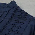 Gallery viewerに画像を読み込む, Midi Umi lace blouson shirt / 1-730156
