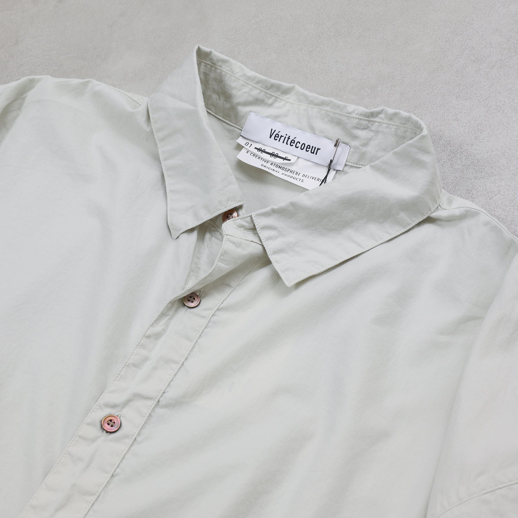 Veritecoeur Unisex Shirt / VC-2770U