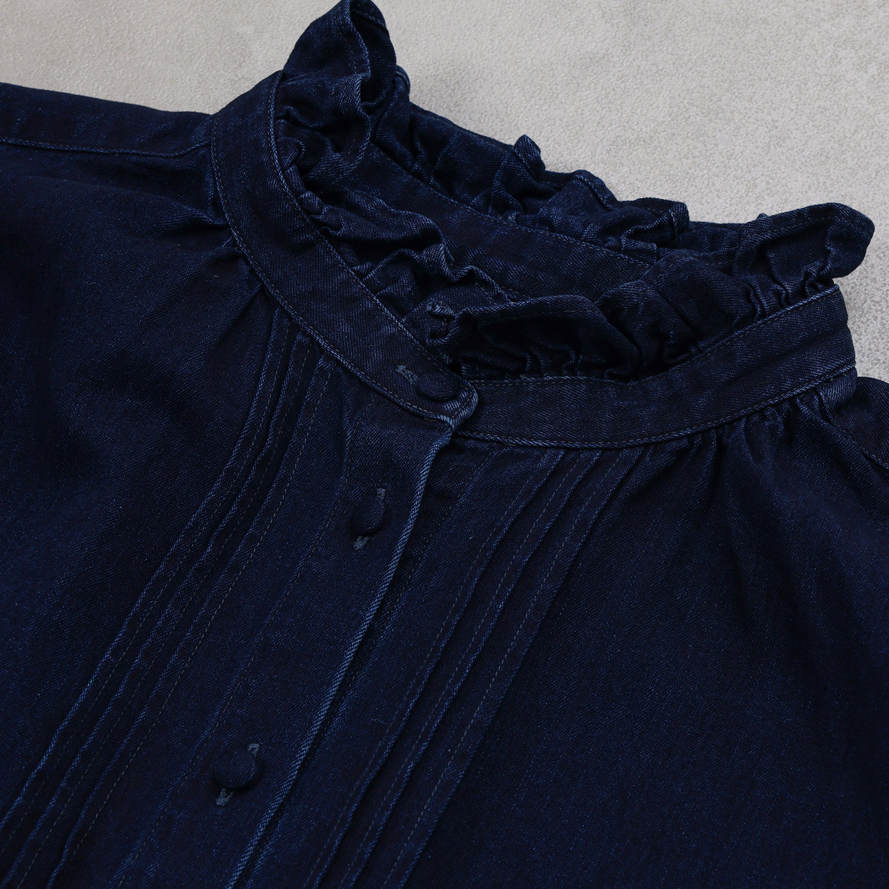 A PIECE OF LIBRARY バイオレットブルーフェルメールブラウス / 425509