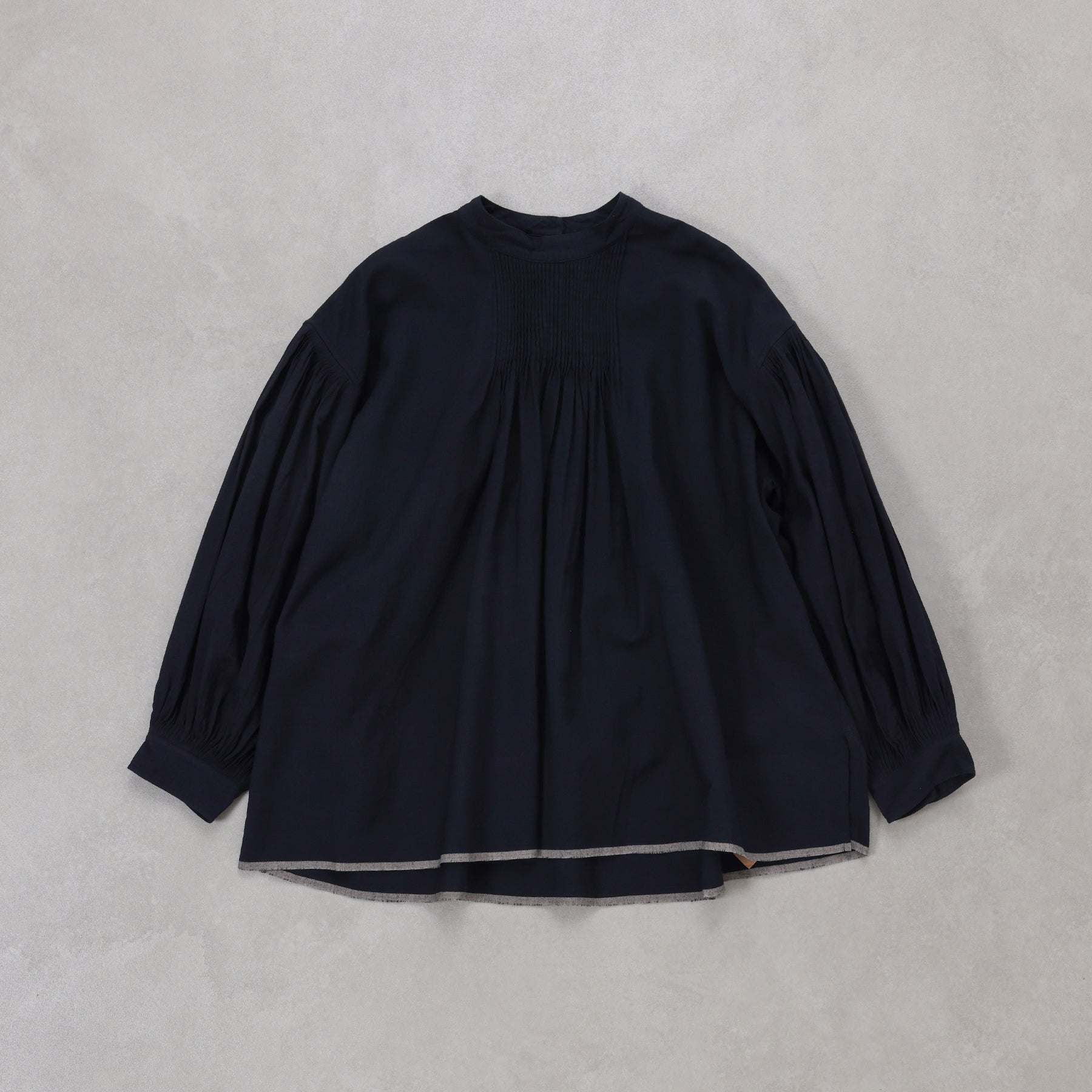 maison de soil back opening stand collar shirt / S4725722000