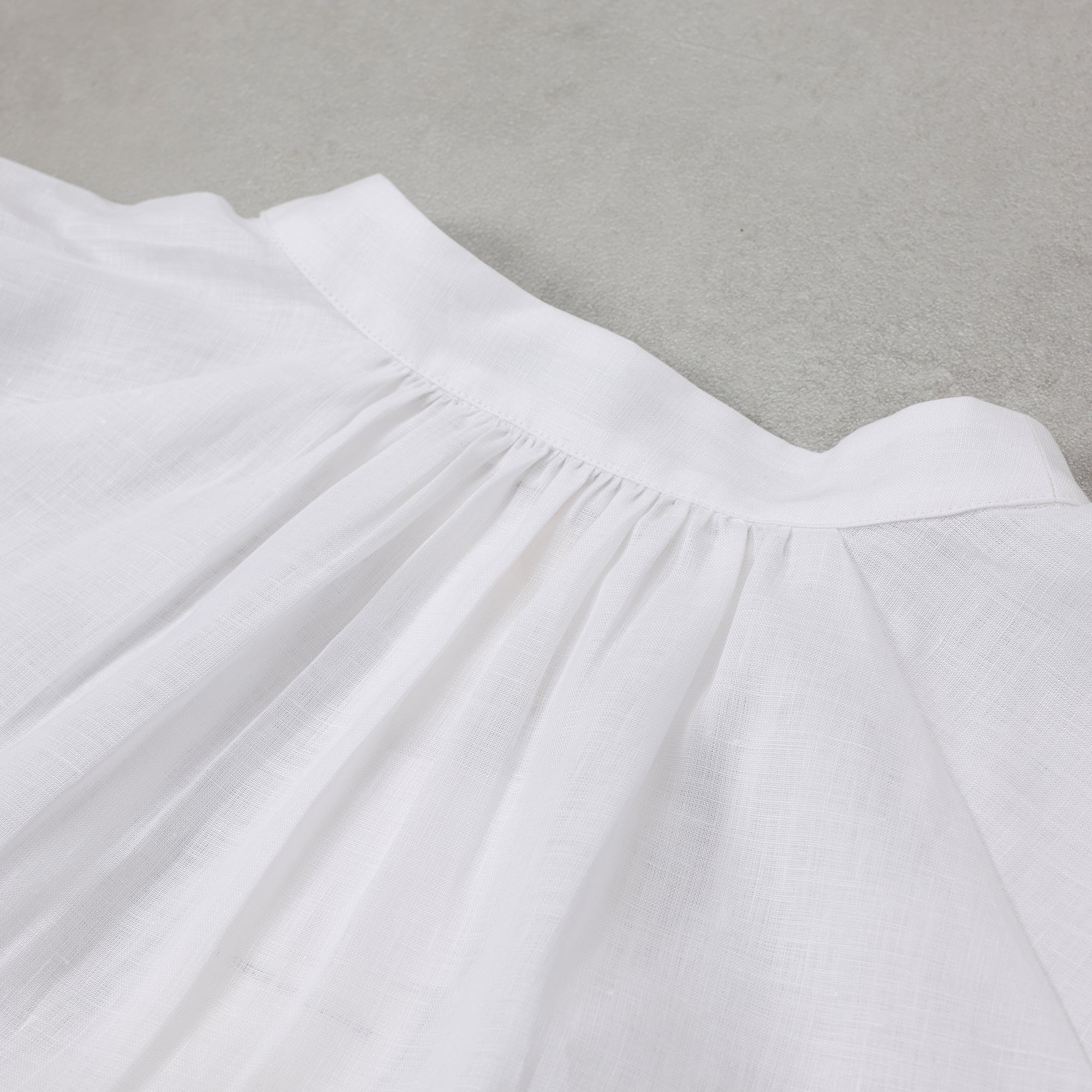 A PIECE OF LIBRARY スタンダードリネンモナミブラウス / 425105