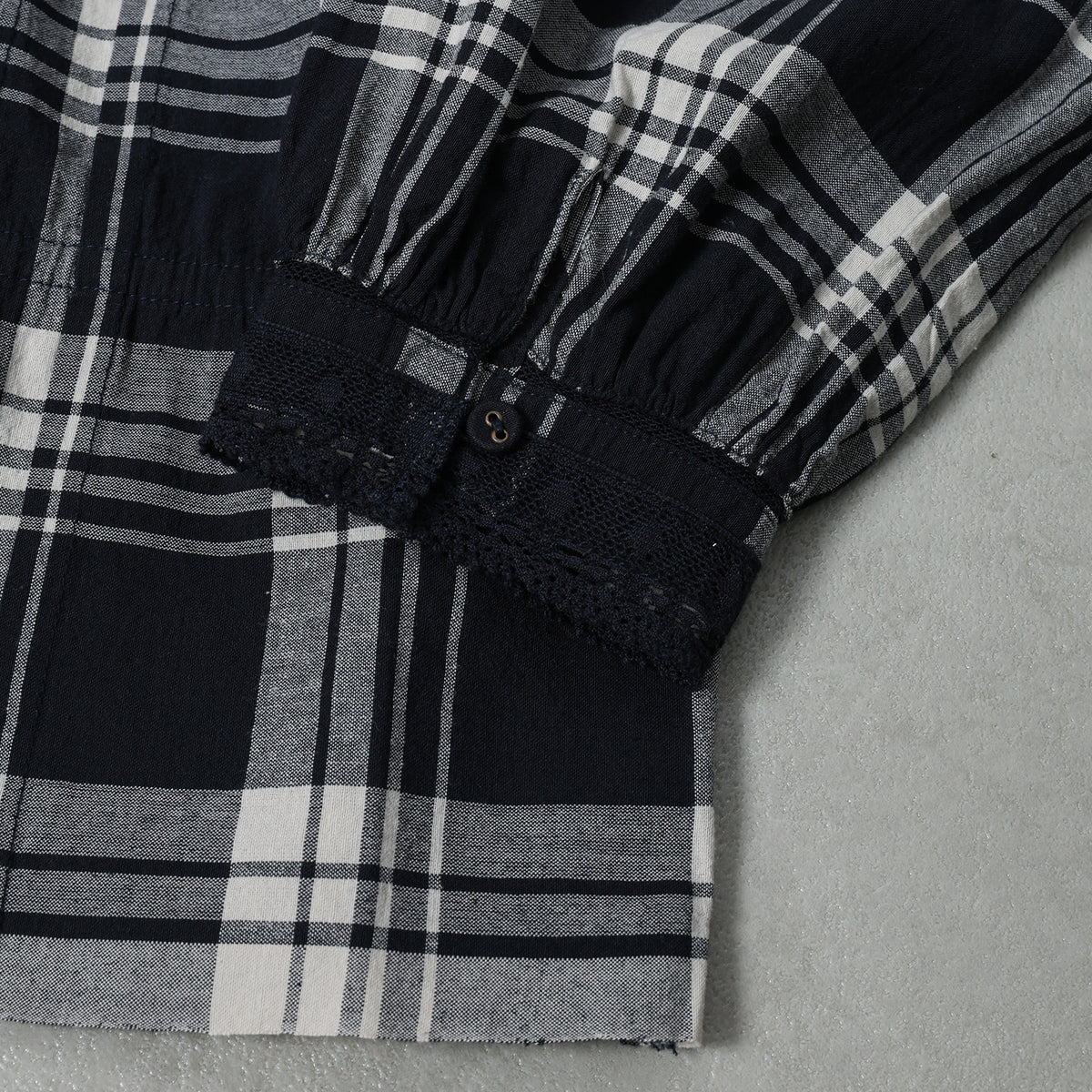 maison de soil HANDWOVEN HEAVY COTTON UNIQUE GINGHAM CHECK FRILL&PINTUCK SHIRTS WITH LACE / INMDS26742