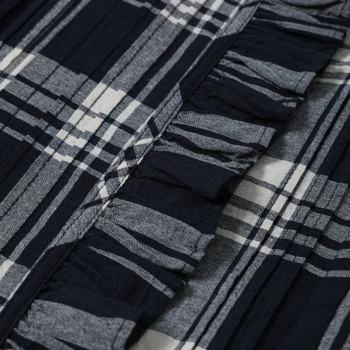 maison de soil HANDWOVEN HEAVY COTTON UNIQUE GINGHAM CHECK FRILL&PINTUCK SHIRTS WITH LACE / INMDS26742